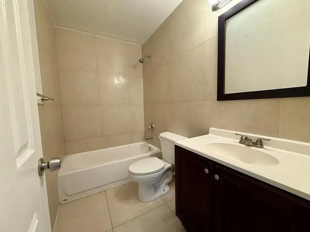 601 NE 29th Drive # 16, Wilton Manors FL 33334 photo 2