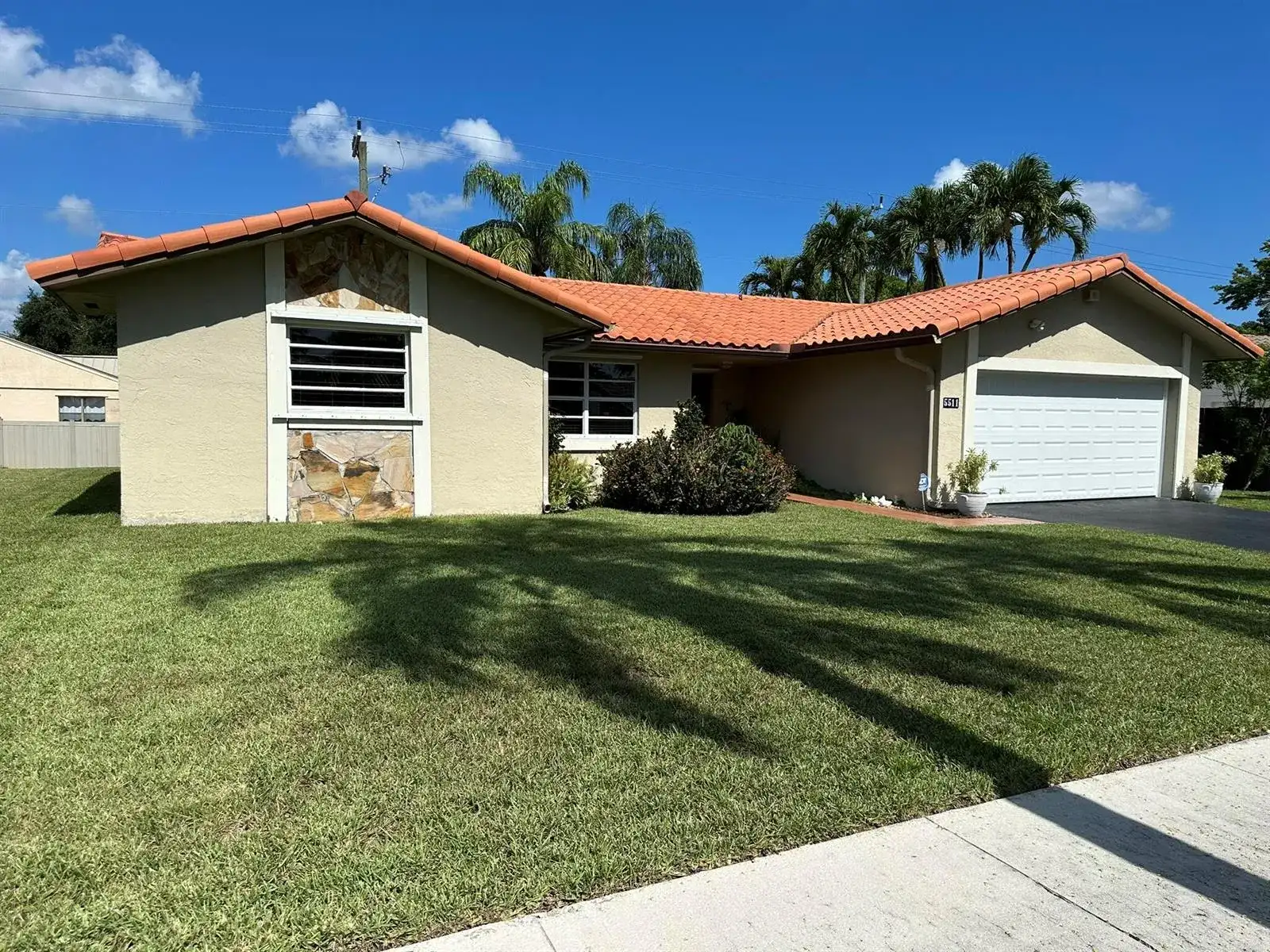 5511 SW 114th Avenue, Cooper City FL 33330 photo 2