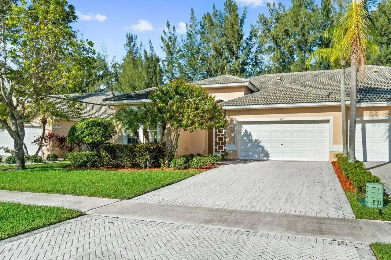 7940 Rockford Road, Boynton Beach FL 33472 photo 3