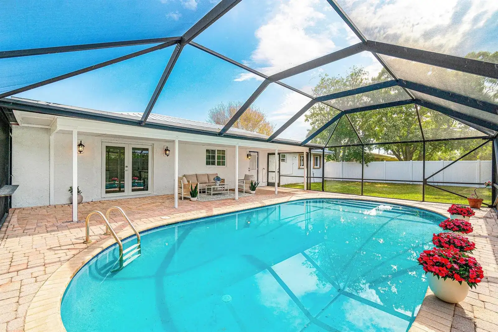 718 SW 27th Place, Boynton Beach FL 33435 photo 3