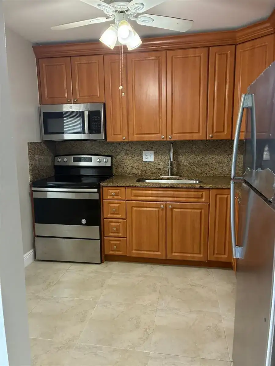 7300 NW 5th Court # 106, Margate FL 33063 photo 4