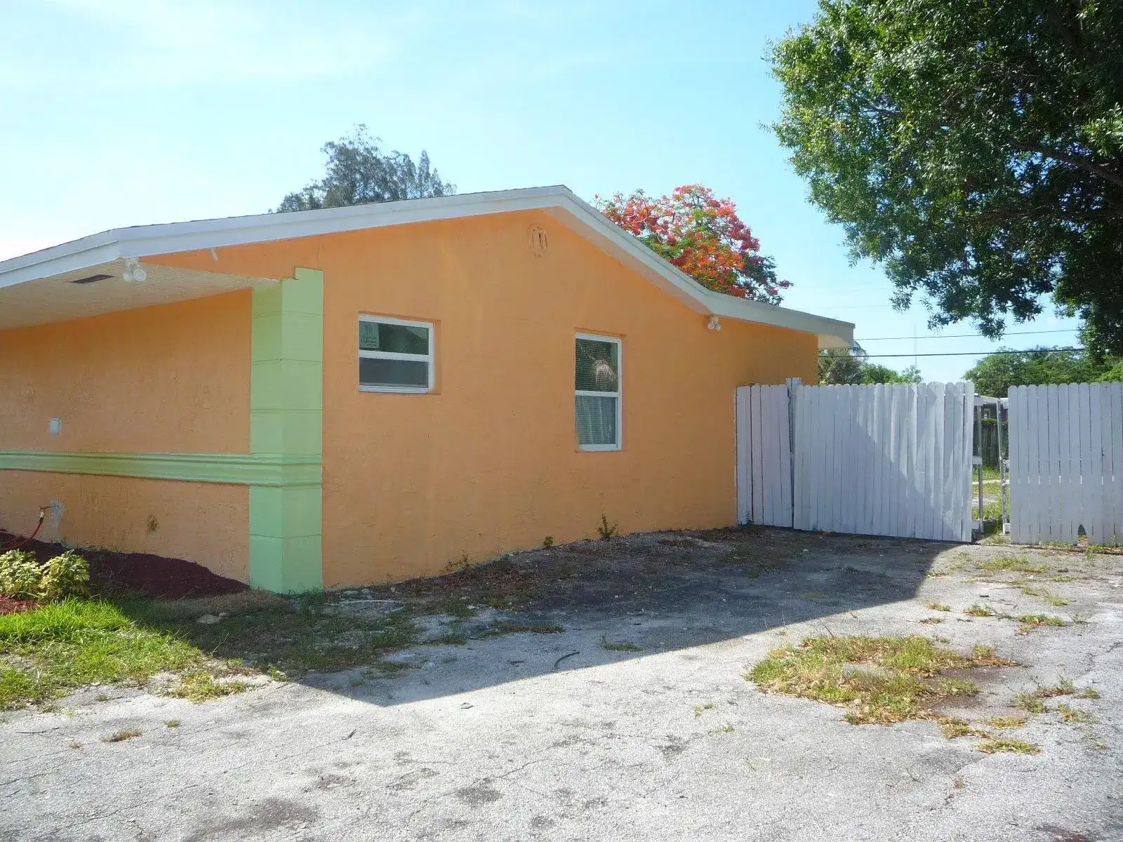 2162 NW 28th Street, Oakland Park FL 33311 photo 4