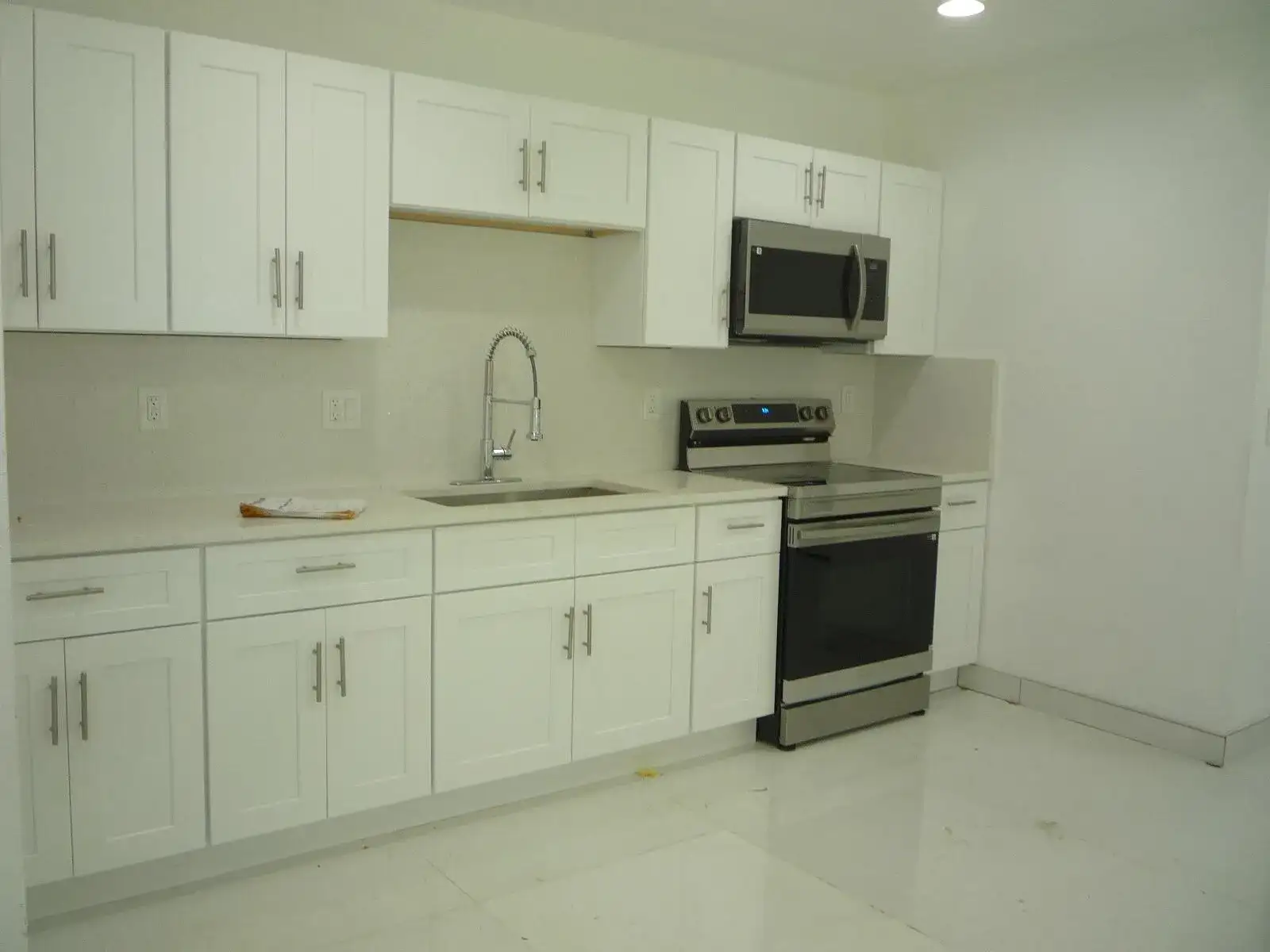 2162 NW 28th Street, Oakland Park FL 33311 photo 5