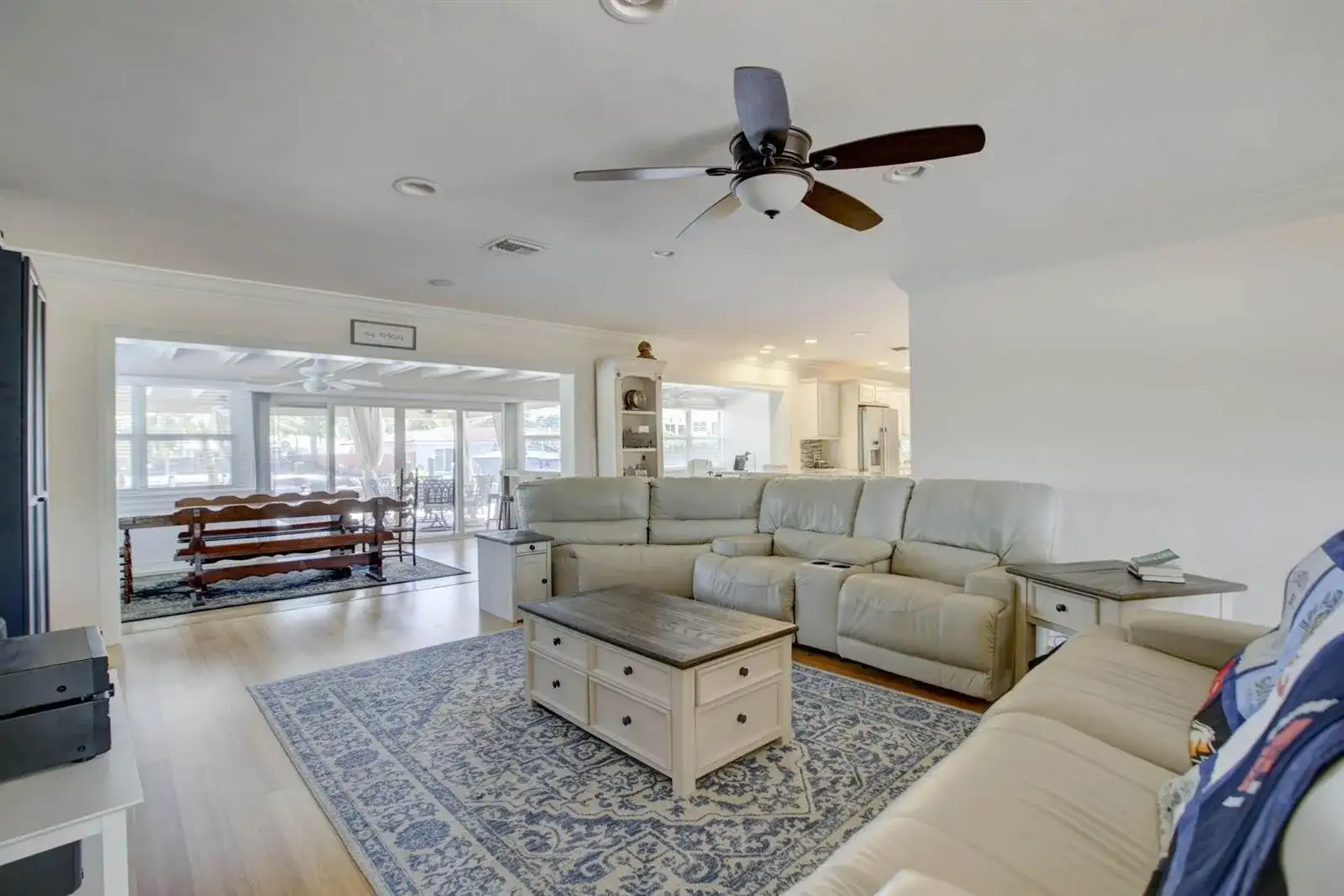 1920 Waters Edge, Pompano Beach FL 33062 photo 5