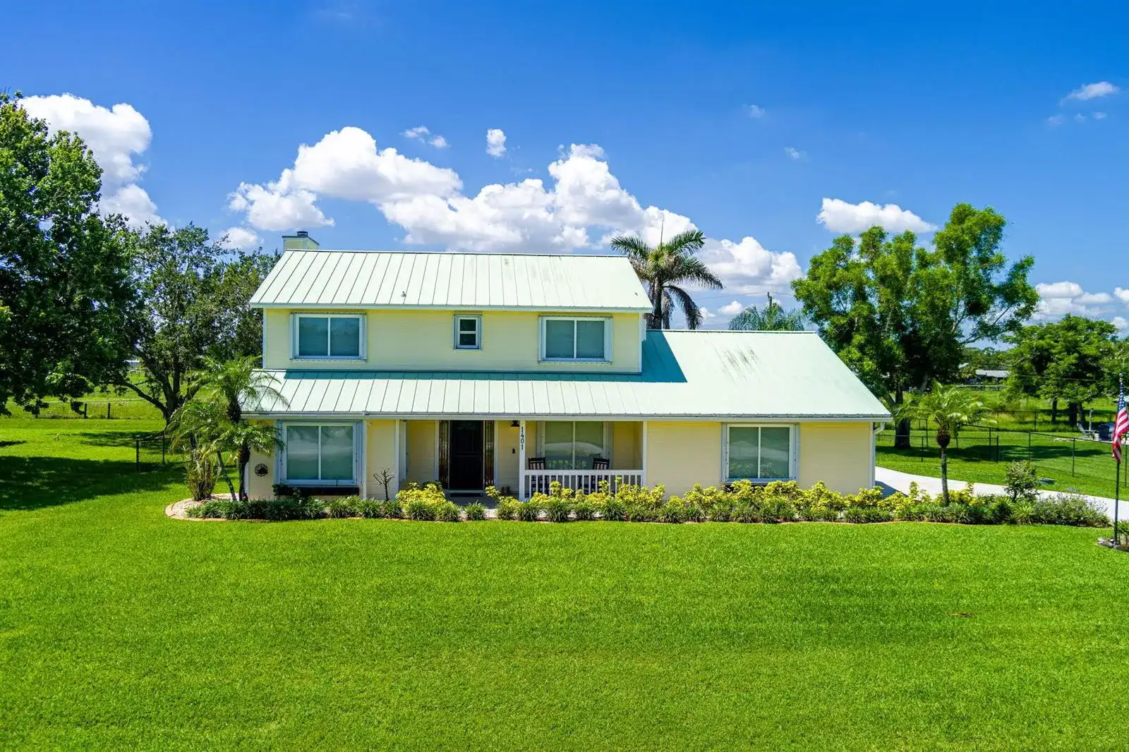 1401 Mallard Court, Fort Pierce FL 34982 photo 3