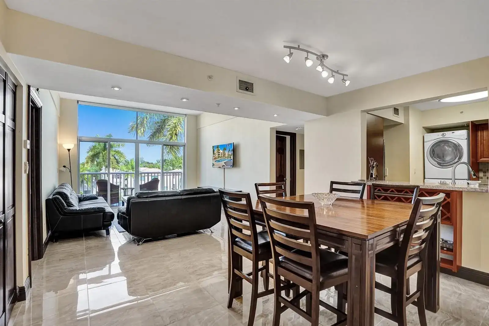 1350 SE 3rd Avenue # 406, Dania Beach FL 33004 photo 3
