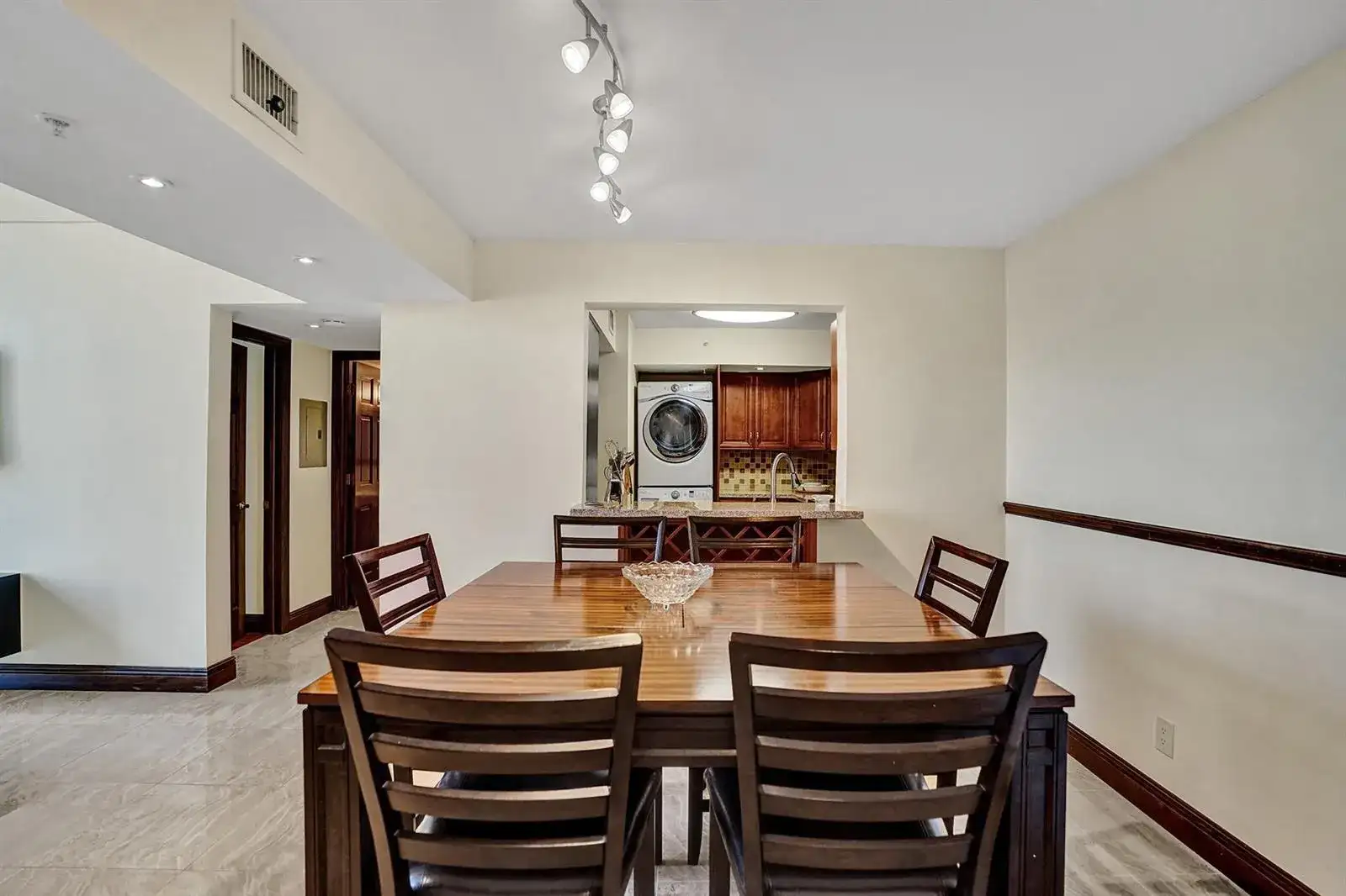 1350 SE 3rd Avenue # 406, Dania Beach FL 33004 photo 4