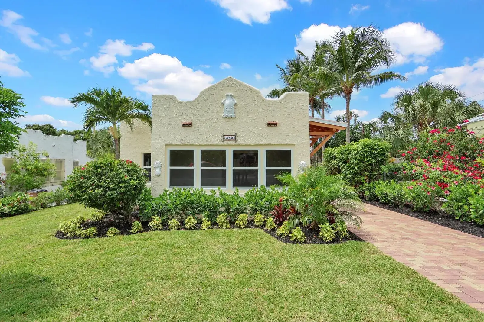 842 Selkirk Street, West Palm Beach FL 33405 photo 3