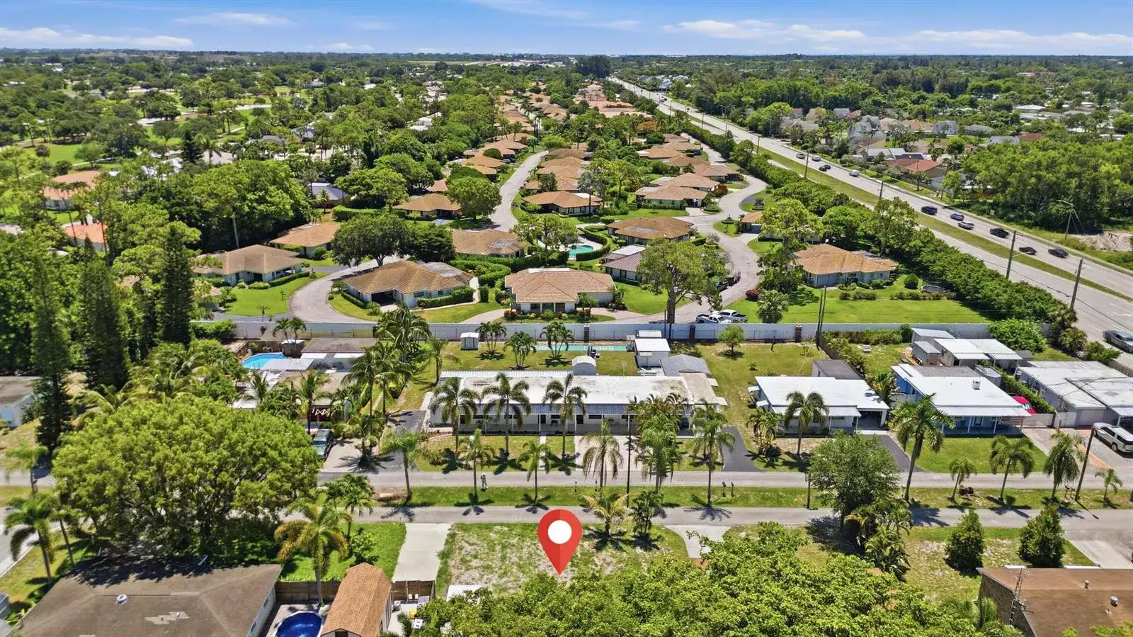 000 Morrison Avenue, FL 33463 photo 3