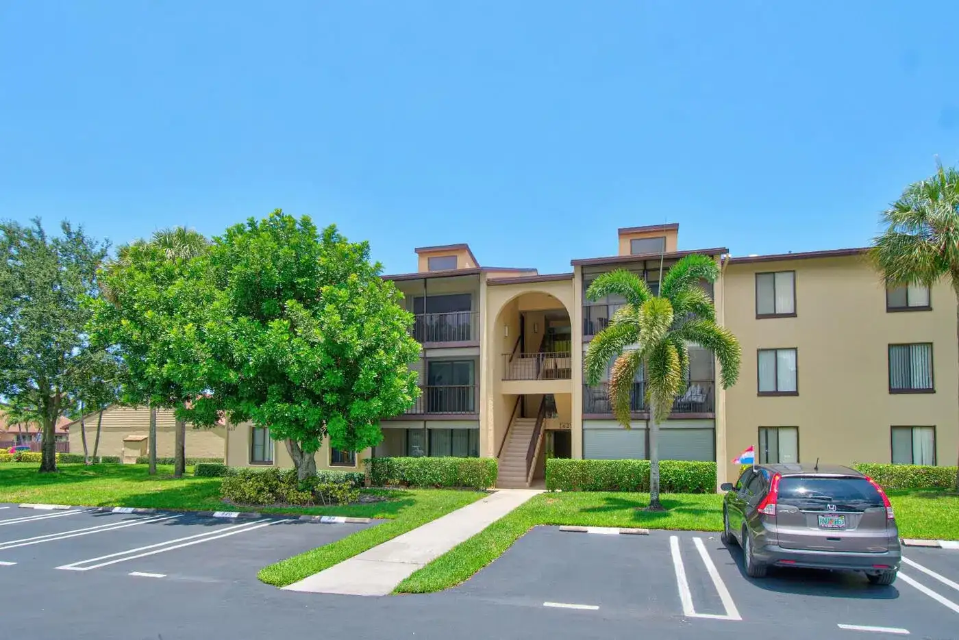 627 Sea Pine Way # A3, FL 33415 photo 2