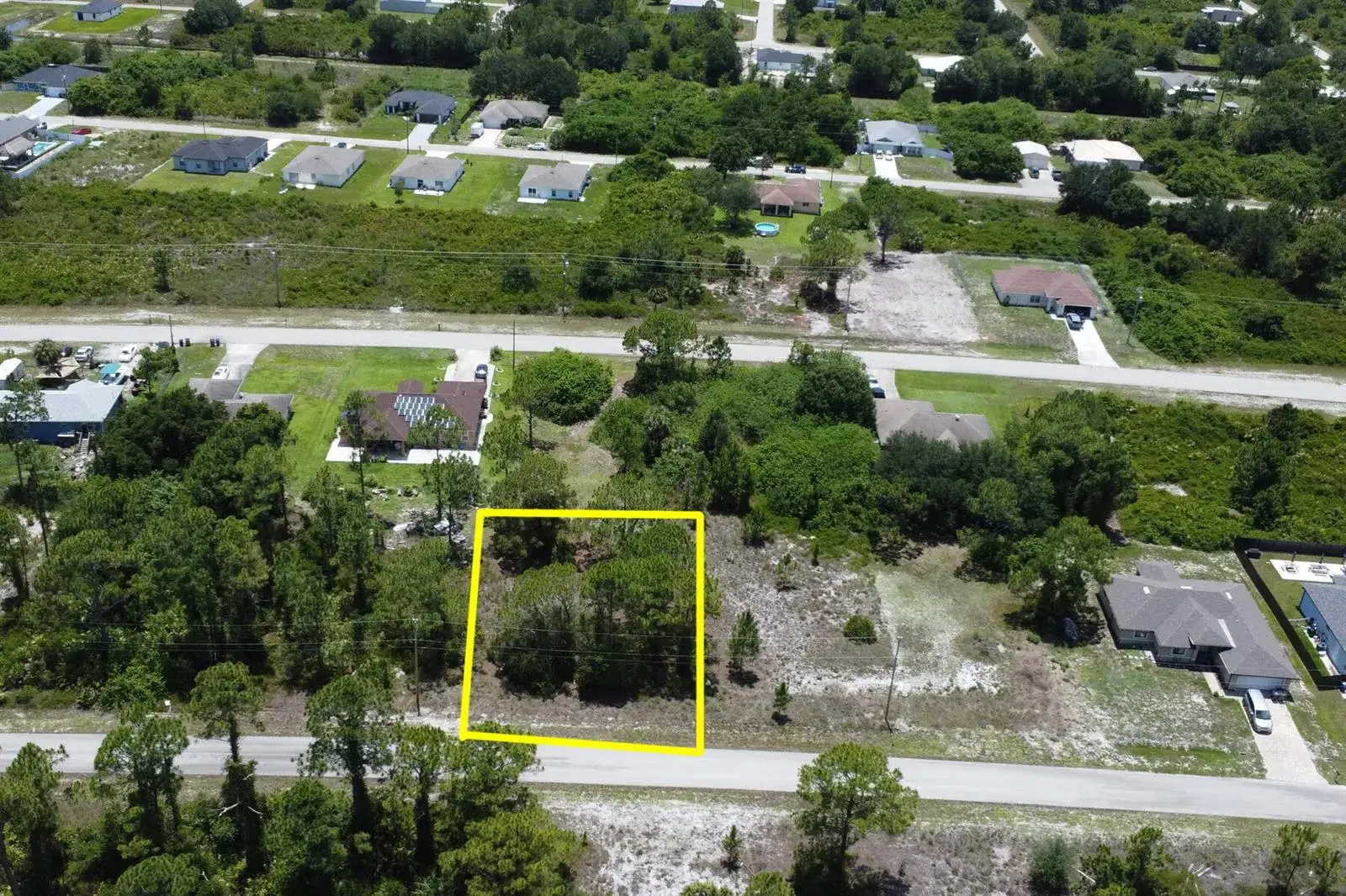 518 Cottonwood Avenue S, Lehigh Acres FL 33974 photo 4