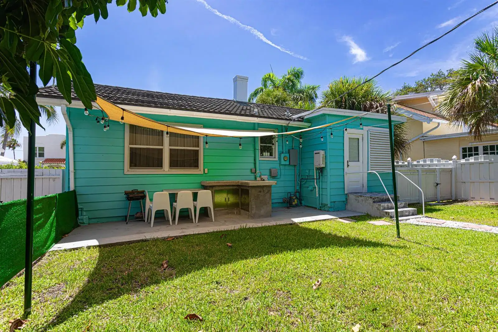 305 N Lakeside Drive, FL 33460 photo 3