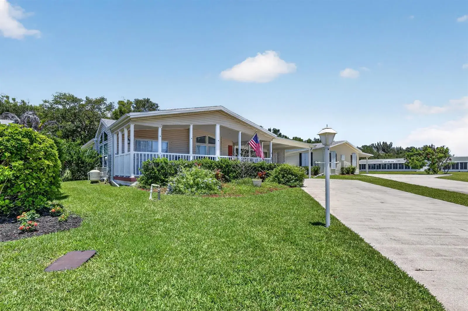 8004 Long Drive, Port St. Lucie FL 34952 photo 2