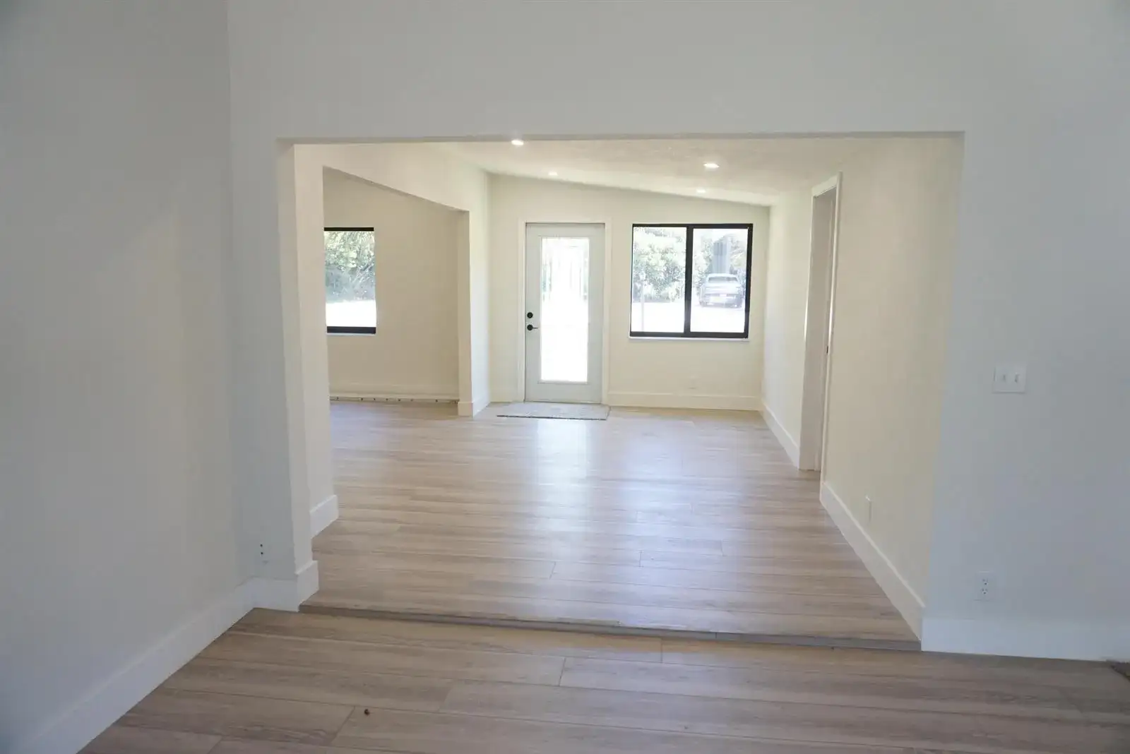 310 SW 1st Avenue, Boynton Beach FL 33435 photo 3
