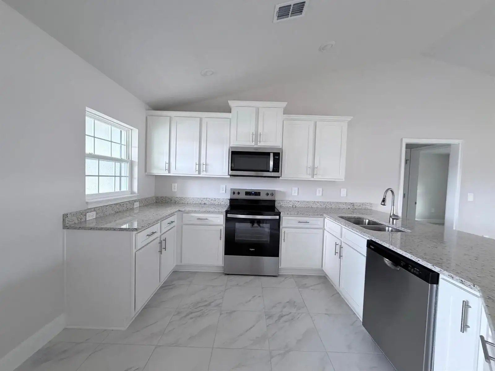 7908 Banyan Street, Fort Pierce FL 34951 photo 4