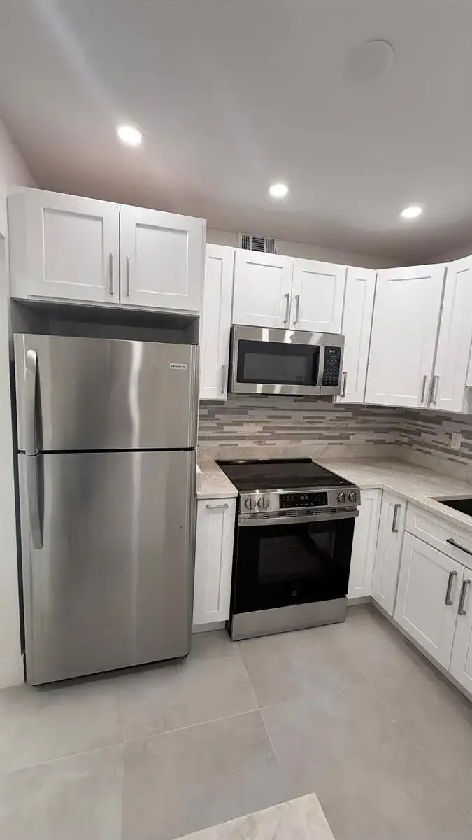 6505 Winfield Boulevard, Margate FL 33063 photo 5