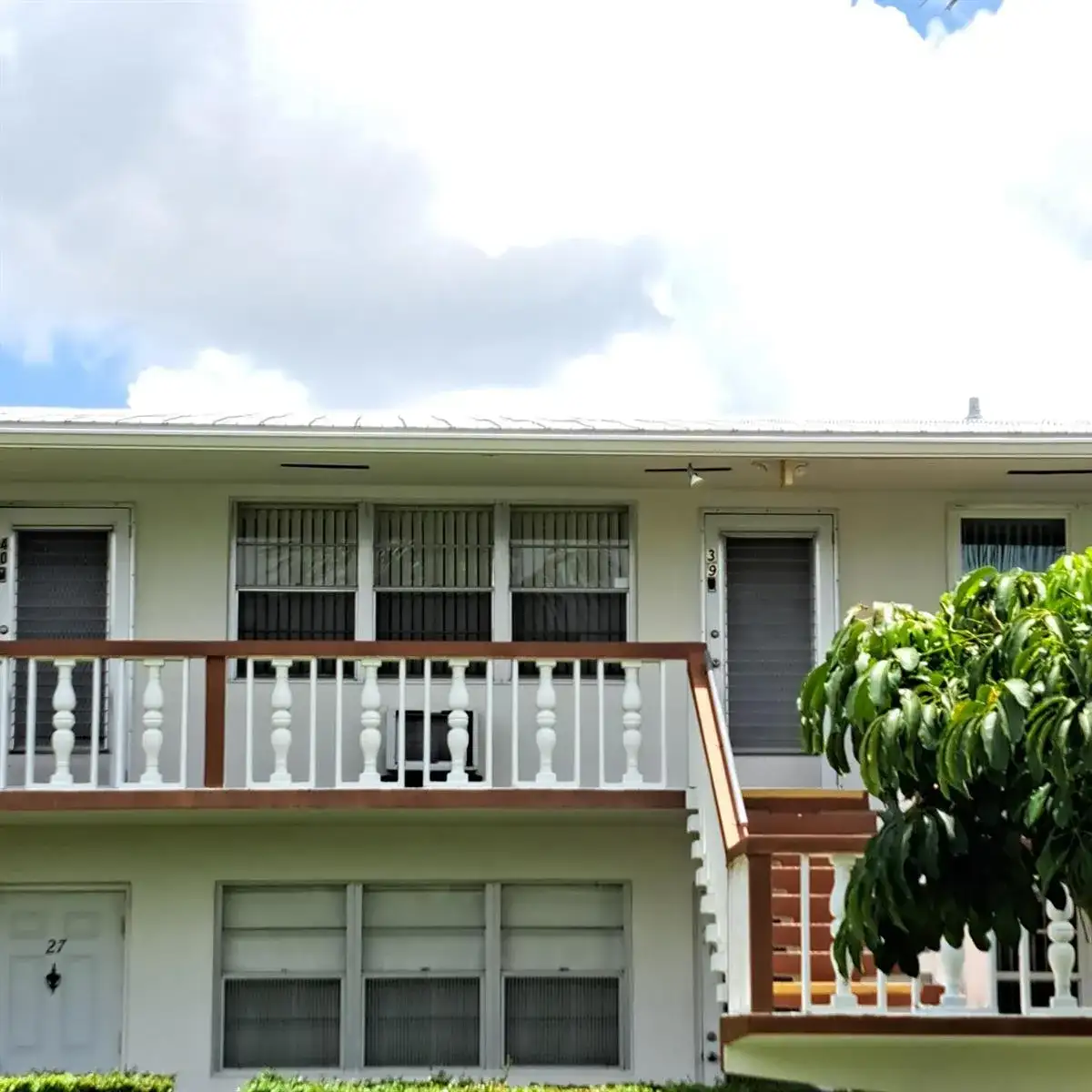 39 Cambridge B, West Palm Beach FL 33417 photo 2