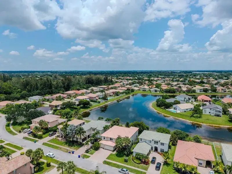 163 Bella Vista Way, Royal Palm Beach FL 33411 photo 2