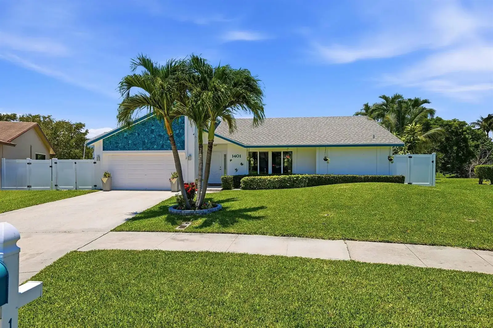 1401 SW 28th Terrace, Deerfield Beach FL 33442 photo 2