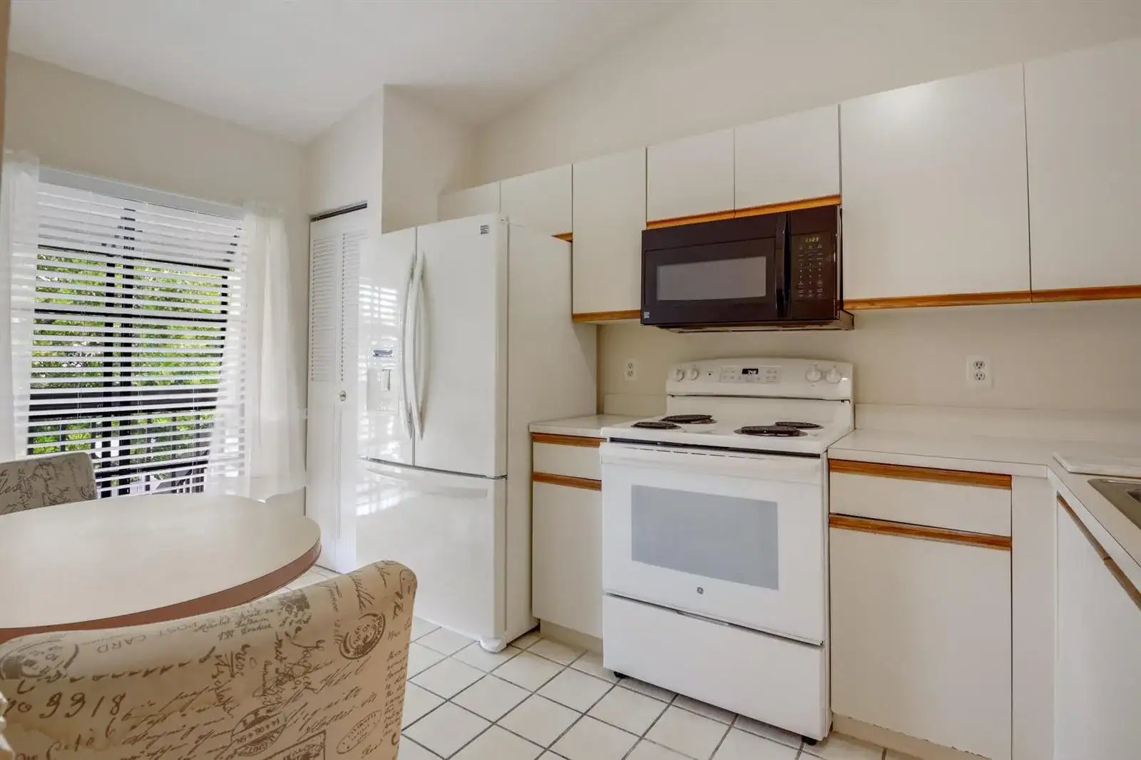 3340 Lucerne Park Drive, FL 33467 photo 3