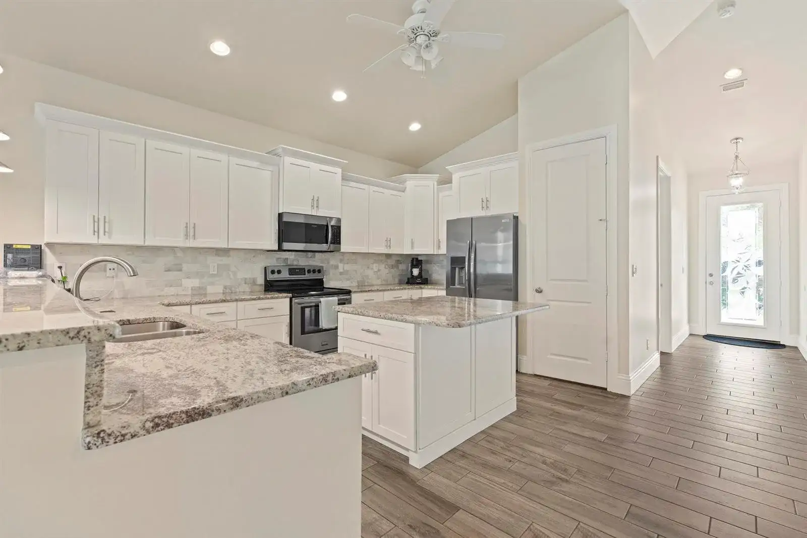 1006 SW 34th Terrace, Palm City FL 34990 photo 4
