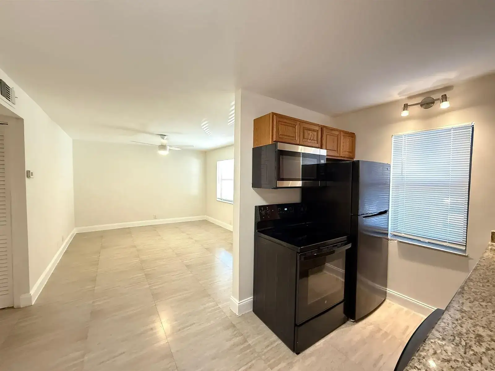 607 NE 29th Drive # 22, Wilton Manors FL 33334 photo 4