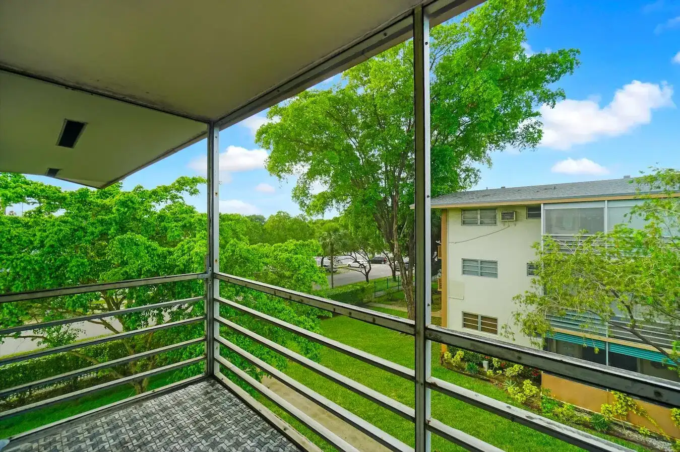 16750 NE 14th Avenue # 303, Miami FL 33162 photo 5