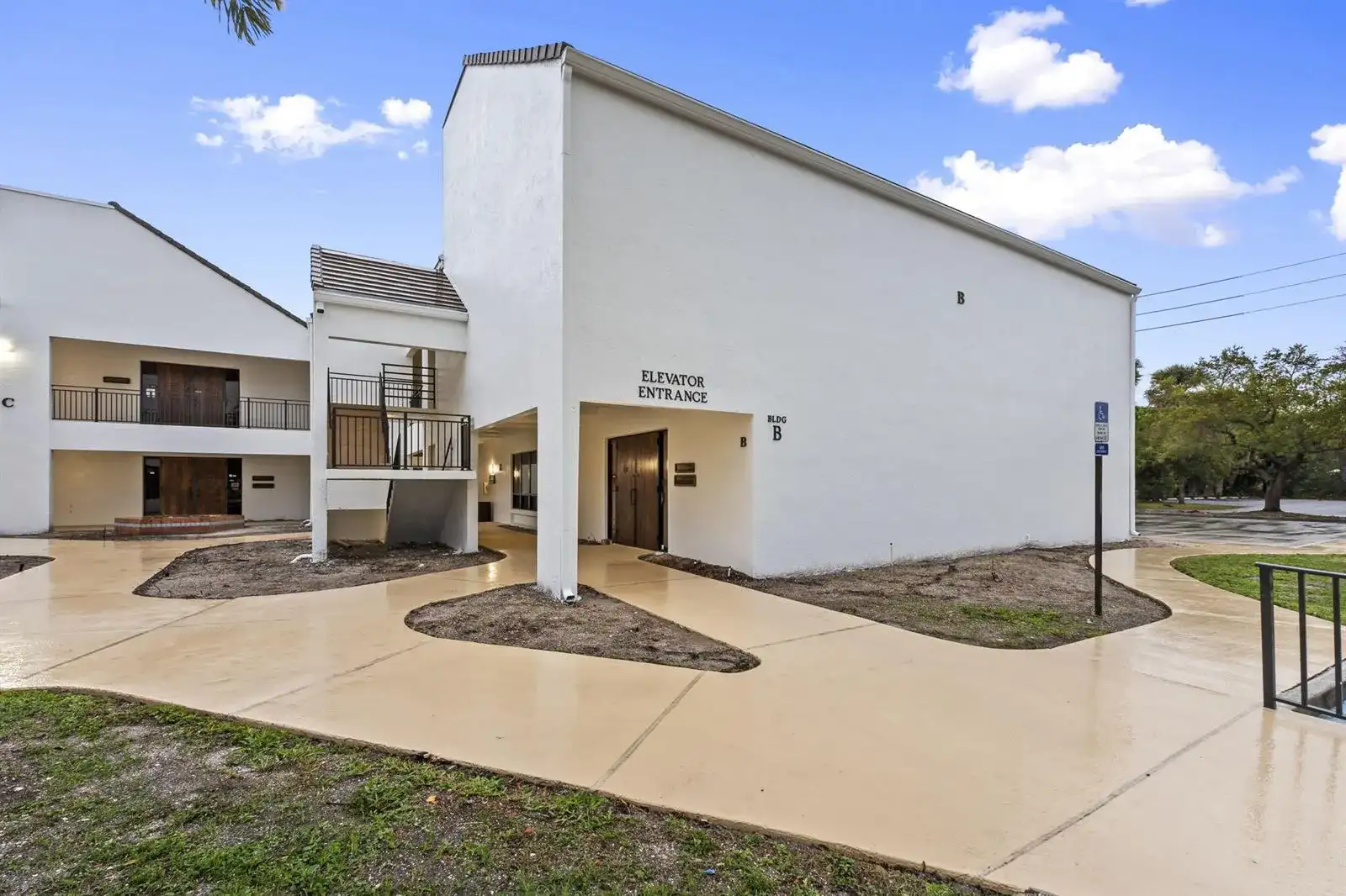 900 SE Ocean Boulevard # F256, Stuart FL 34994 photo 4