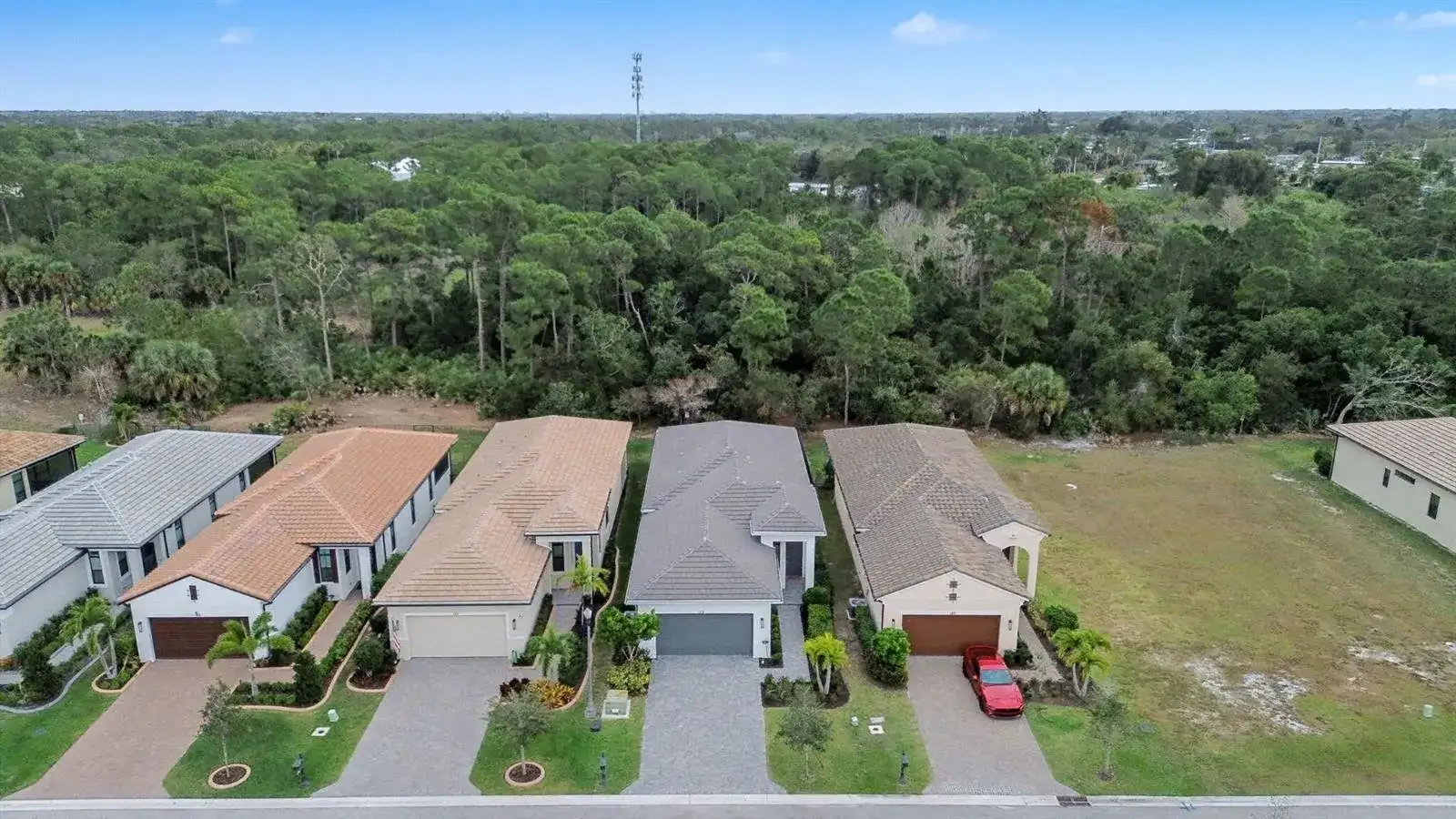 176 SE Via Sangro, Port St. Lucie FL 34952 photo 2