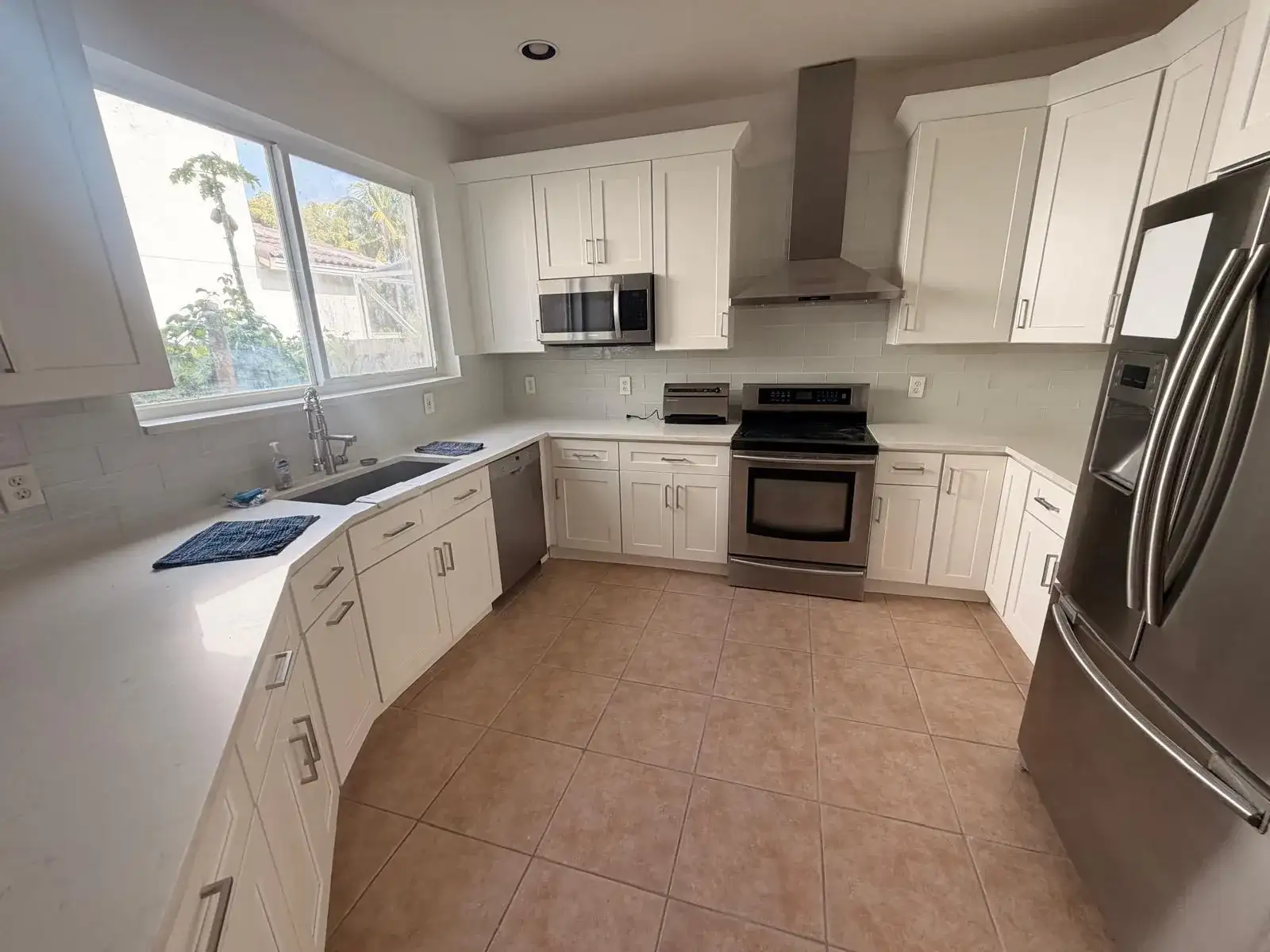 1226 Avondale Lane, West Palm Beach FL 33409 photo 2