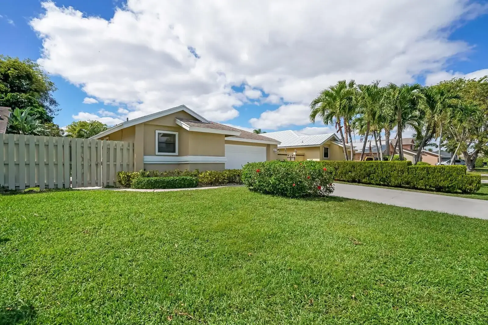 1080 NW 19th Terrace, Delray Beach FL 33445 photo 3