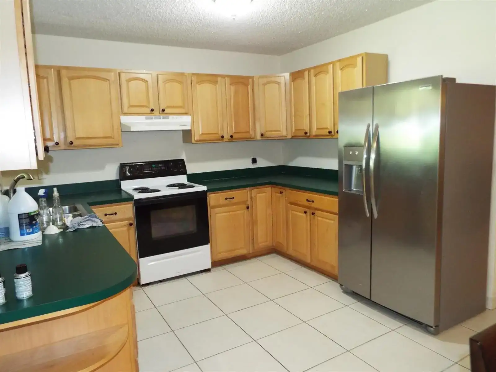 490 SE 3rd Avenue, Pompano Beach FL 33060 photo 2