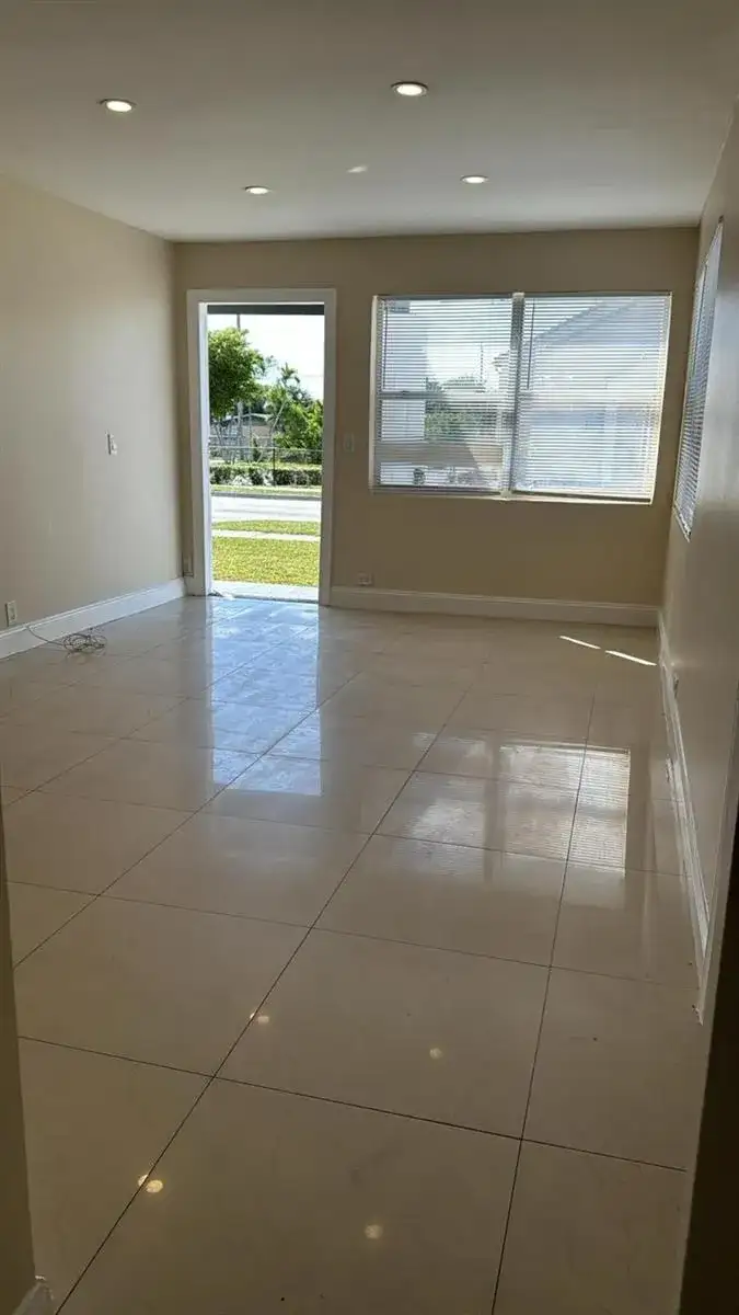 3734 Avenue S, Riviera Beach FL 33404 photo 3