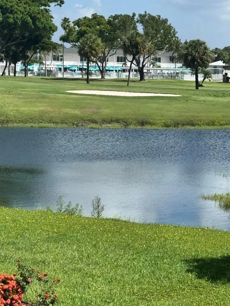 852 Flanders R S # R, Delray Beach FL 33484 photo 2