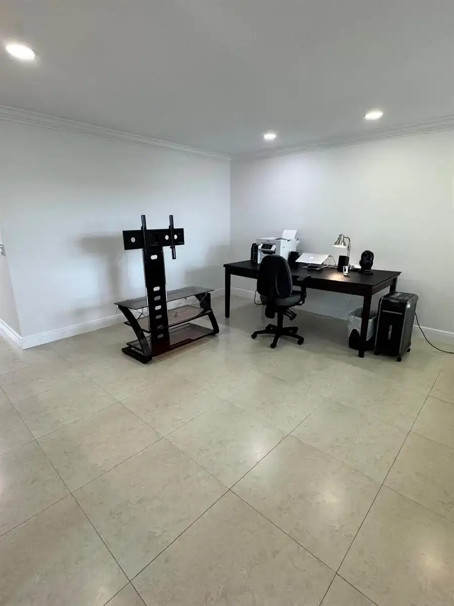 852 Flanders R S # R, Delray Beach FL 33484 photo 4
