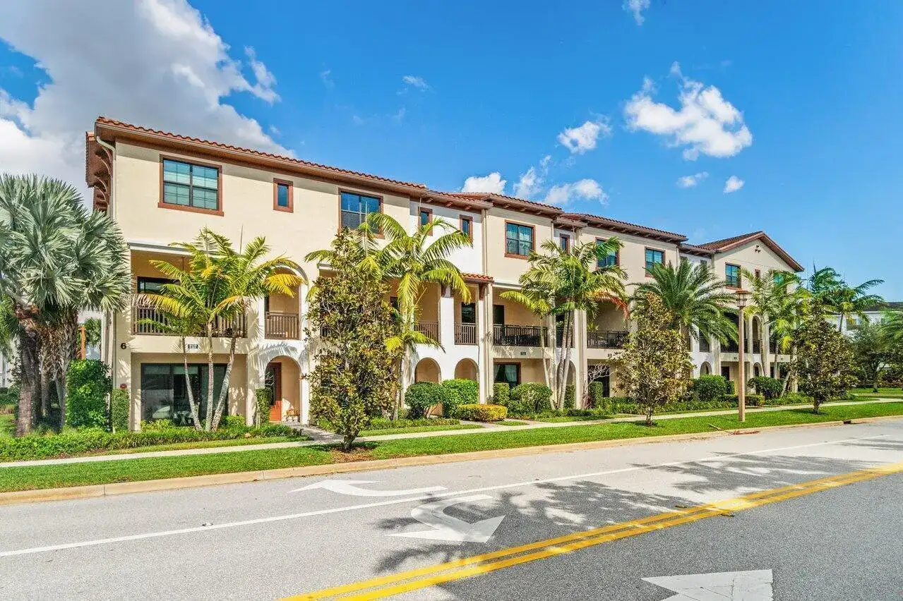 7115 Edison Place, Palm Beach Gardens FL 33418 photo 3