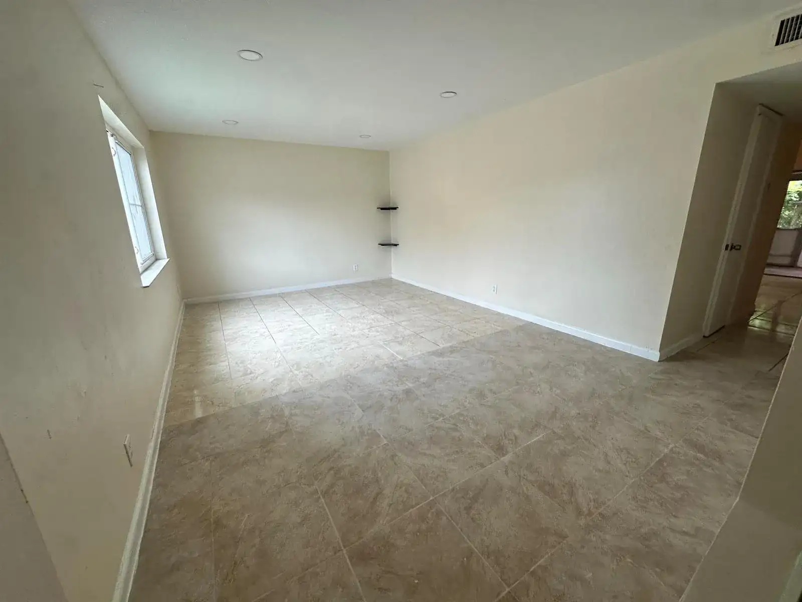 5614 Blueberry Court, Lauderhill FL 33313 photo 5
