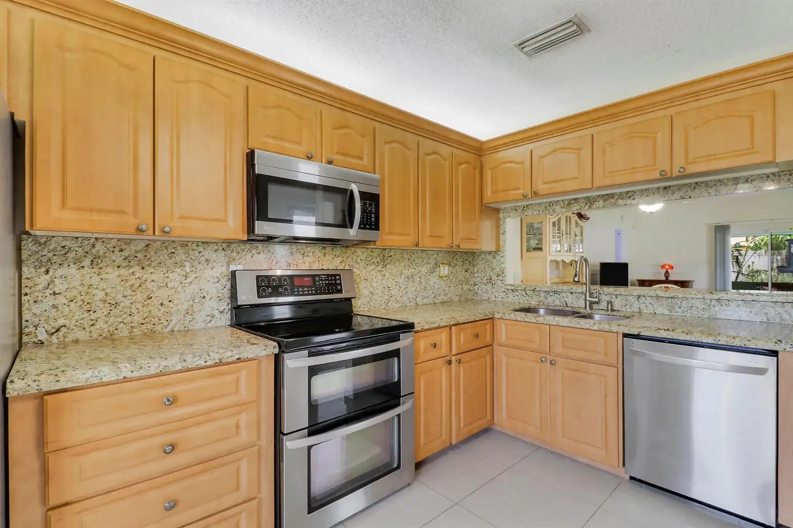 5373 Gene Circle, West Palm Beach FL 33415 photo 3