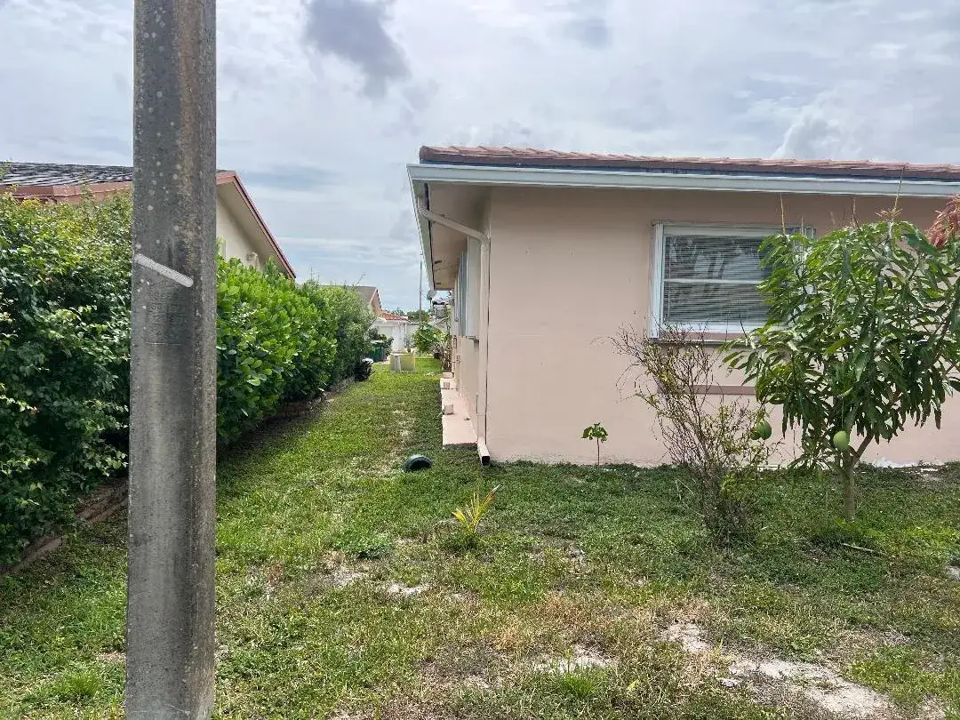 5803 NW 86th Avenue, Tamarac FL 33321 photo 3