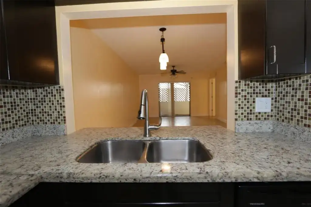 2987 NW 110th Avenue, Sunrise FL 33322 photo 3