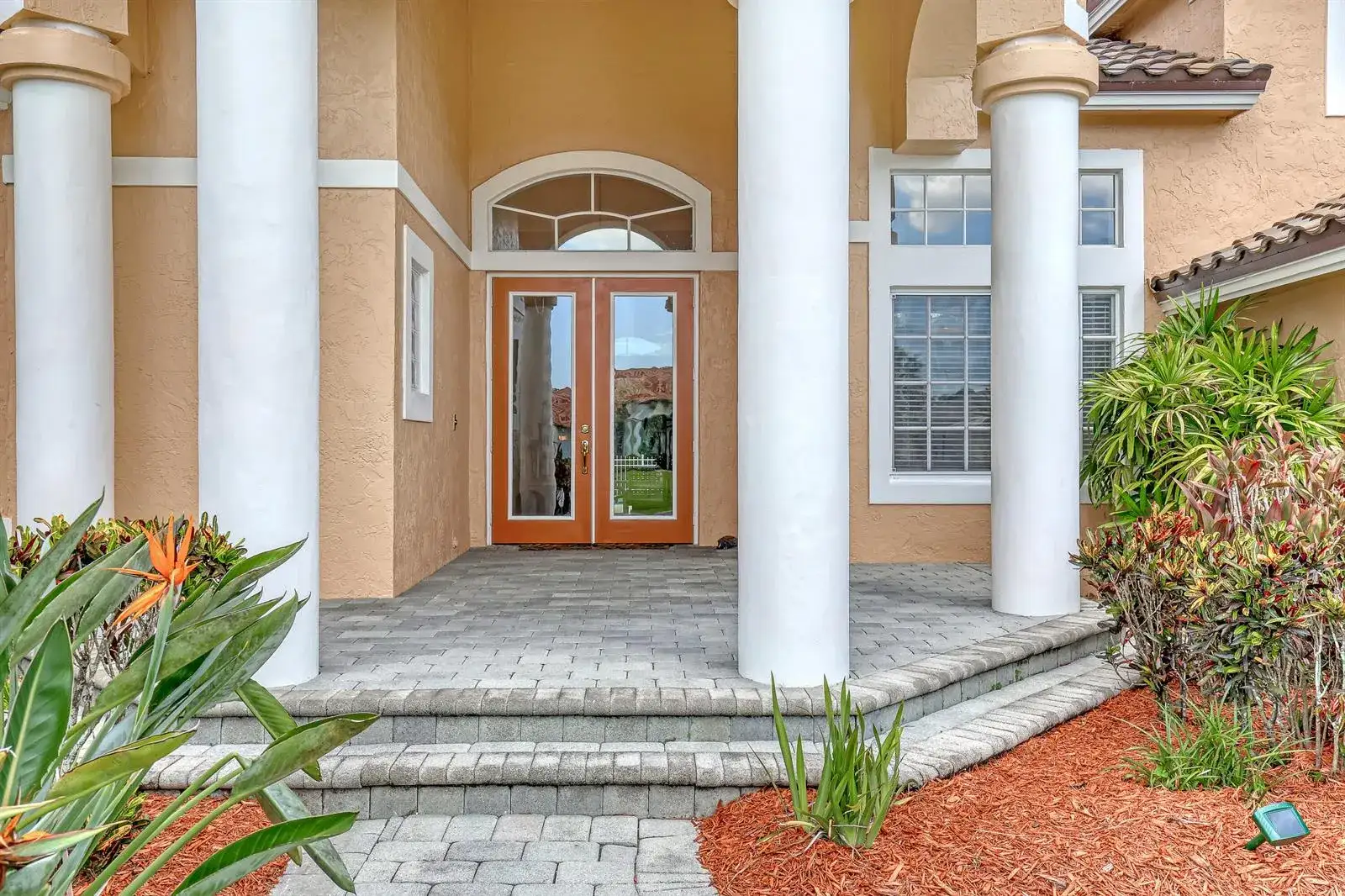 559 SW Squire Johns Lane, Palm City FL 34990 photo 3