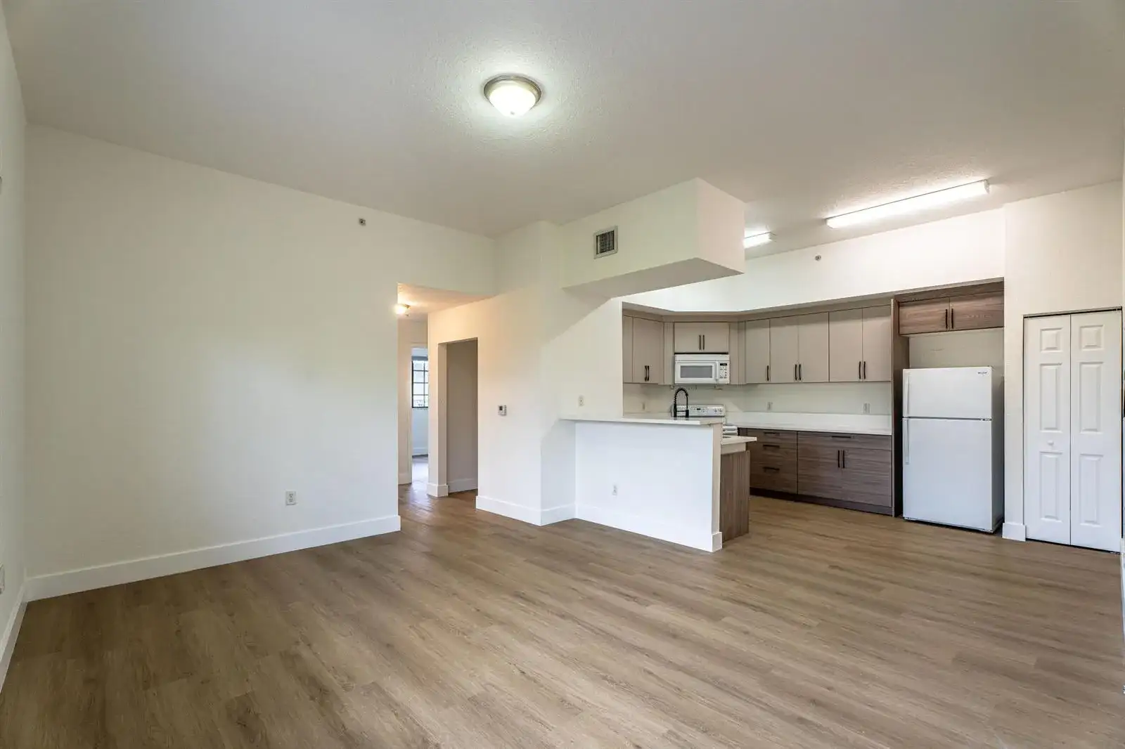 2801 Riverside Drive # s, Coral Springs FL 33065 photo 2