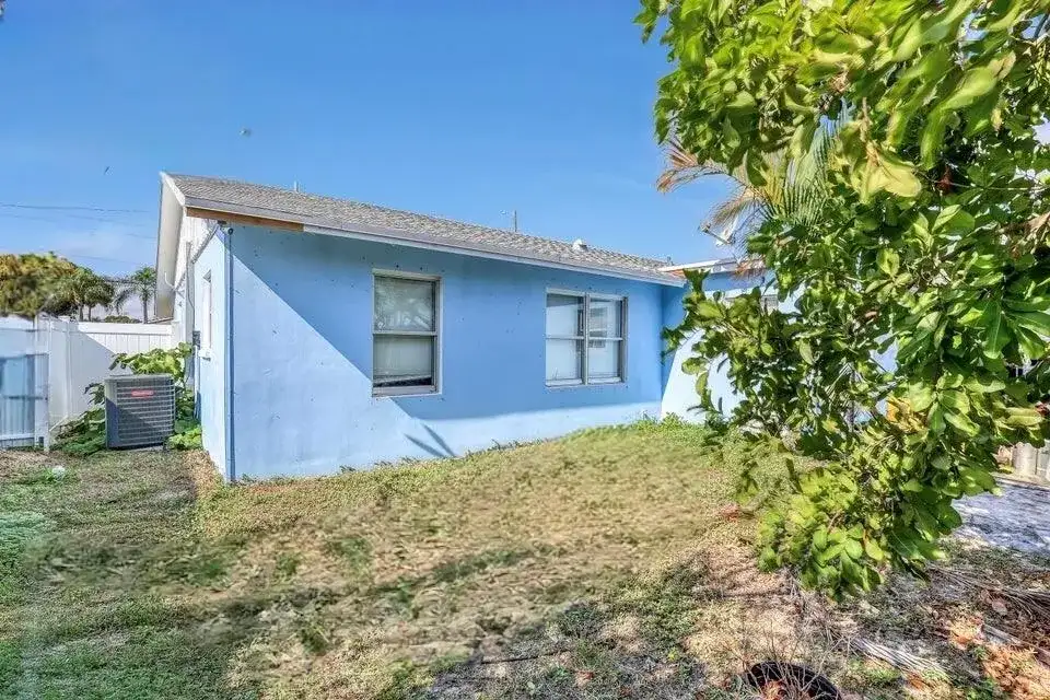 3308 Lake Avenue, West Palm Beach FL 33405 photo 2