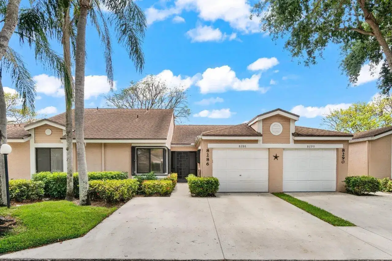 8286 Springlake Drive, Boca Raton FL 33496 photo 2