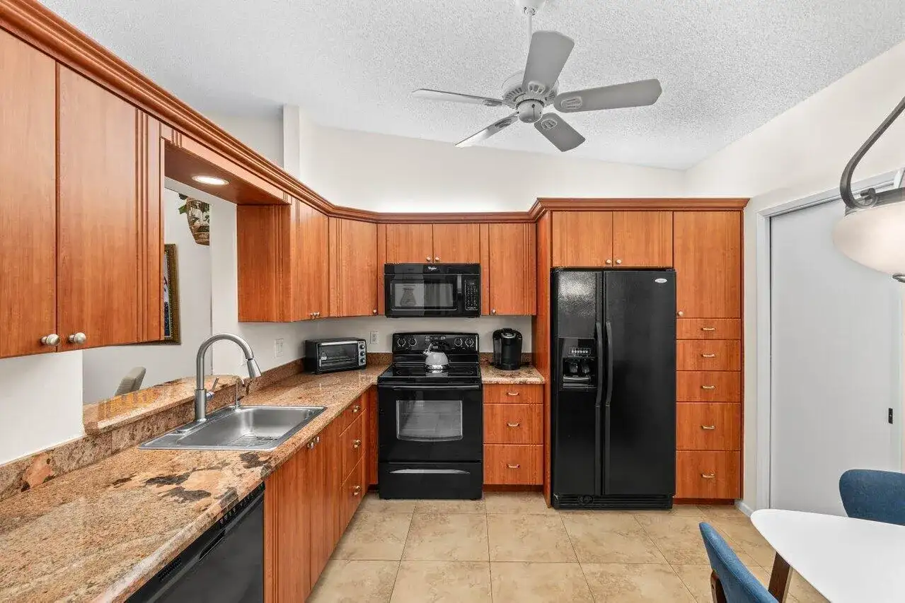 8286 Springlake Drive, Boca Raton FL 33496 photo 4