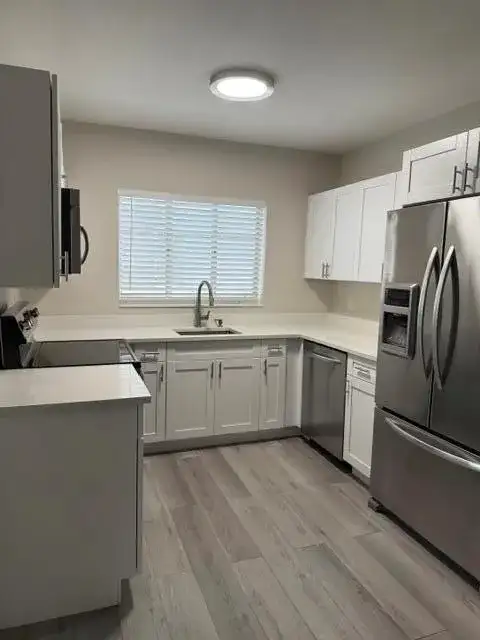 112 Lake Avenue # 5, FL 33460 photo 4