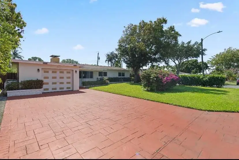 570 SE 2nd Avenue, Pompano Beach FL 33060 photo 4