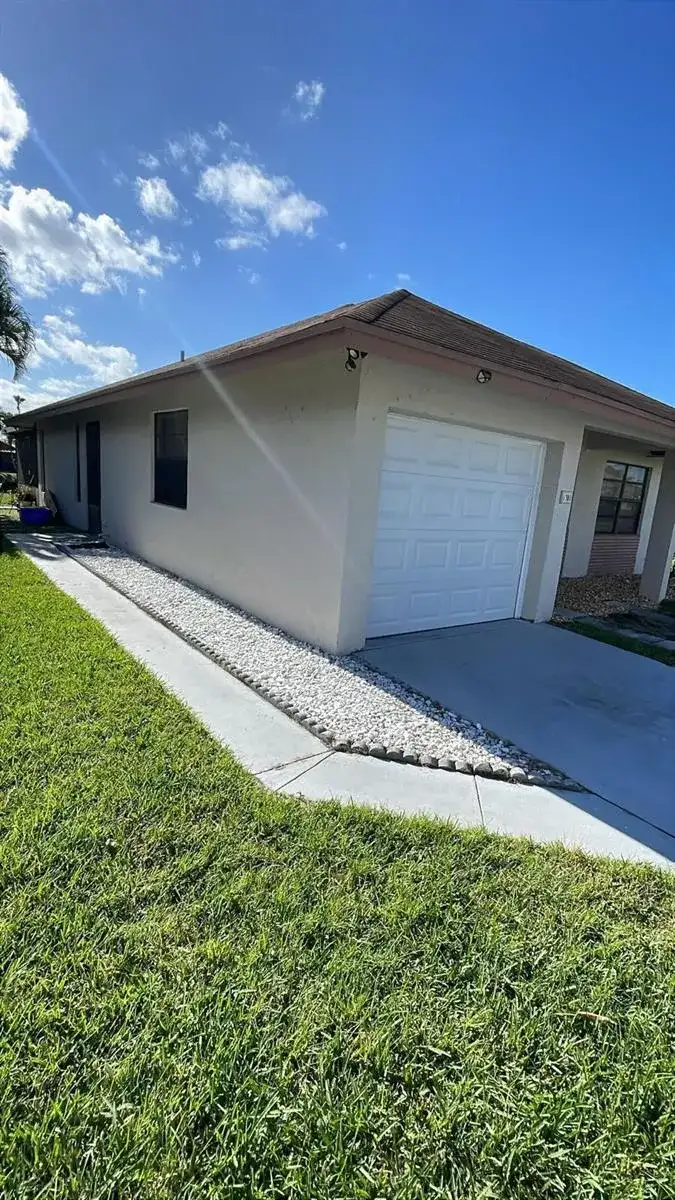 1380 Longarzo Place, West Palm Beach FL 33415 photo 4