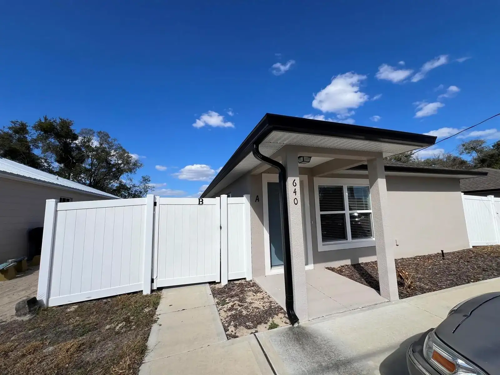640 E Grapefruit Avenue, FL 33850 photo 2