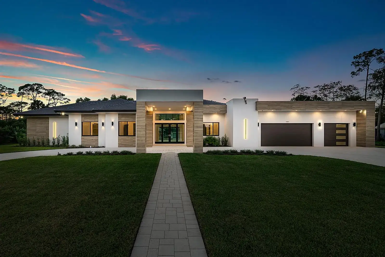 14817 Paddock Drive, Wellington FL 33414 photo 2